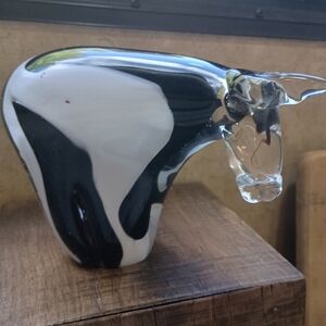 Fifth Avenue Crystal Glass Cow Figurine - Black & White Heavy Paperweight